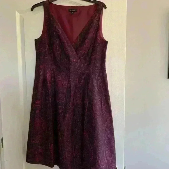 Land’s end silk blend sleeveless dress. Wedding, cocktail, occasions. - Picture 3 of 6